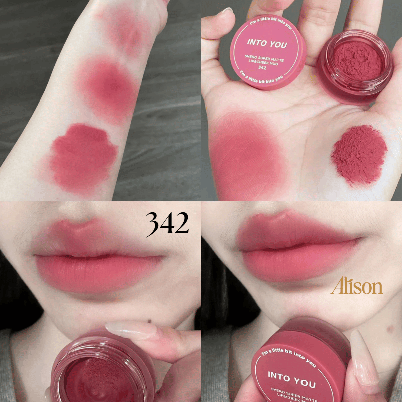 Into You Shero Super Matte Lip & Cheek Mud lên màu chuẩn chỉ sau 1 lần lướt nhẹ trên môi và bền màu suốt thời gian dài